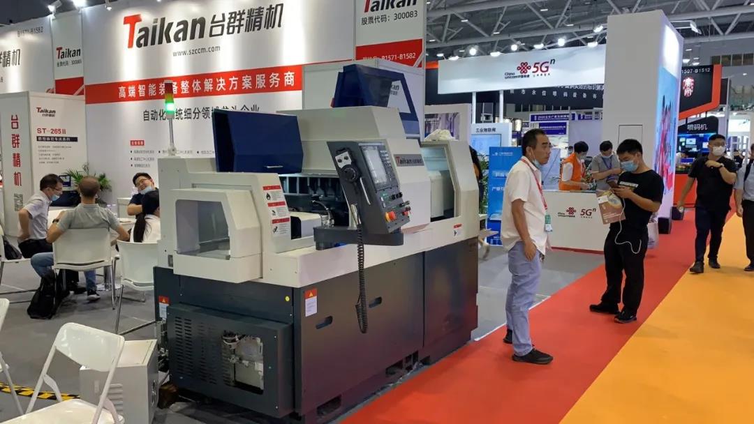 ����ͻ�ƾ�����չ������ҵ����չ����