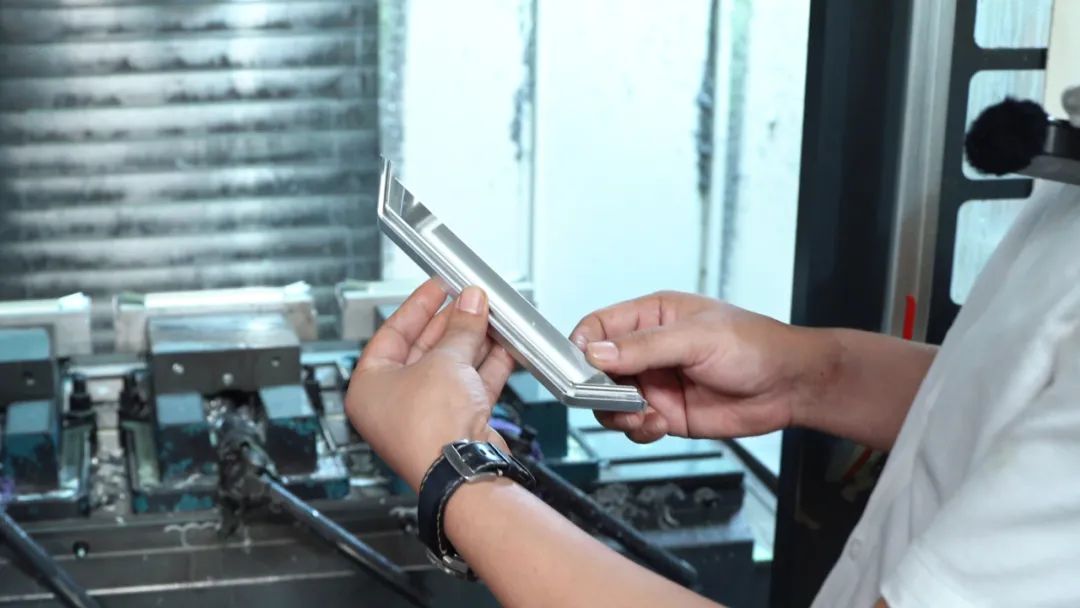 ����ͻ��(�й�)���޹�˾����